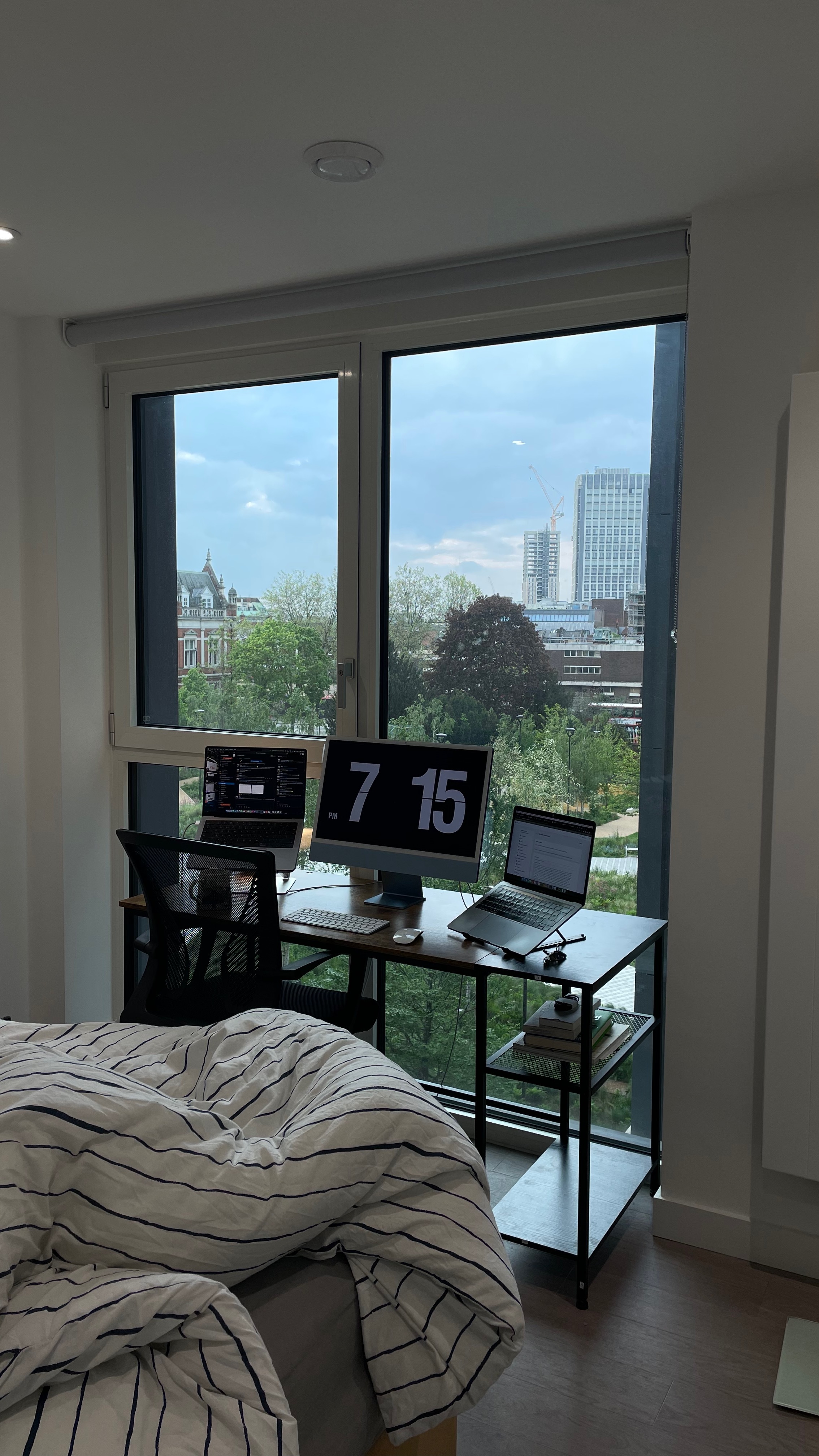 Workspace/Bedroom